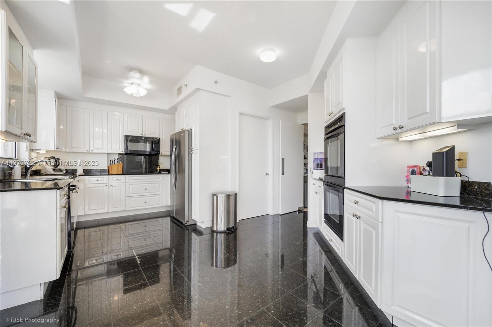 723 Crandon Blvd Unit: PH6