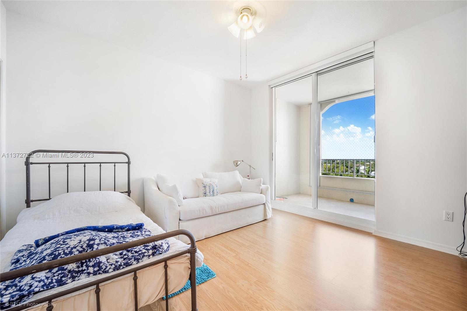 723 Crandon Blvd Unit: PH6