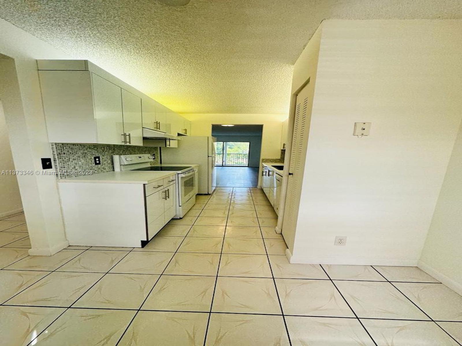 1351 SW 125th Ave # 306S