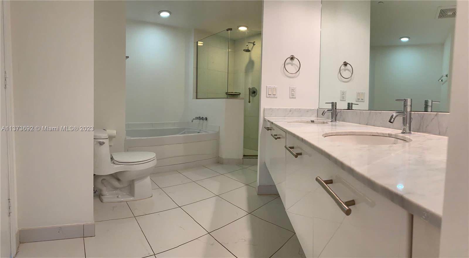 500 Brickell Ave # 3107