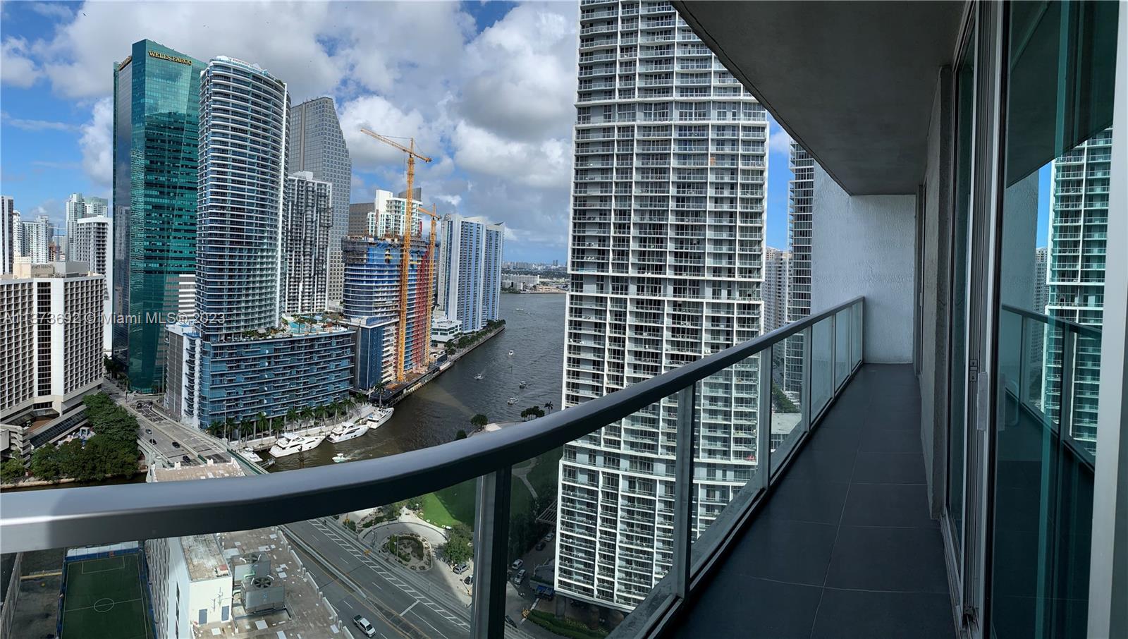 500 Brickell Ave # 3107