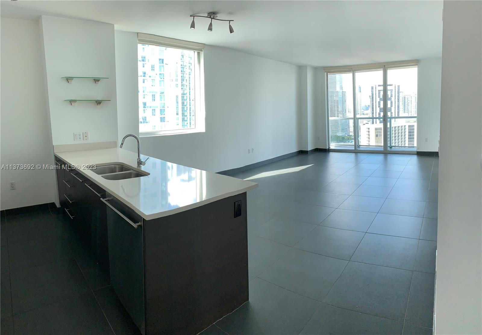 500 Brickell Ave # 3107