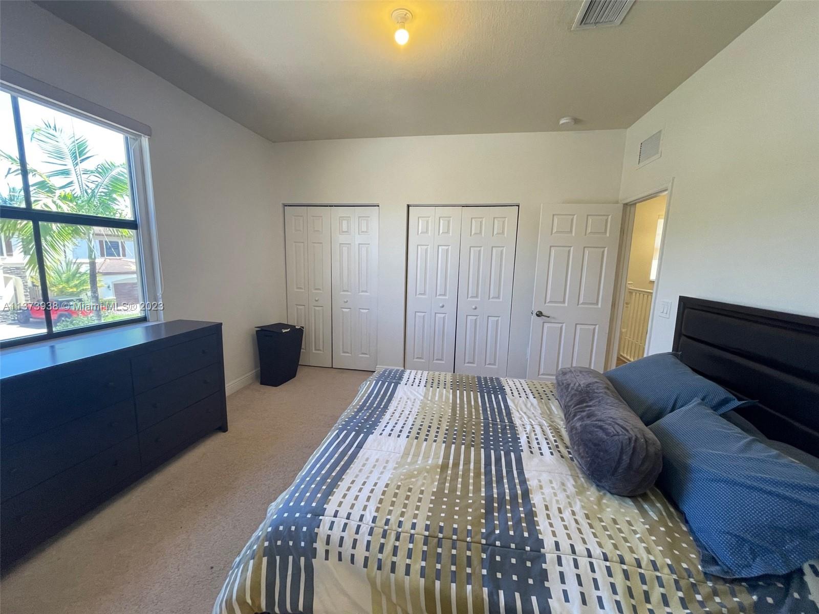 10072 NW 87th Ter