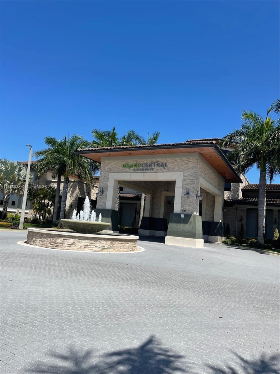10072 NW 87th Ter