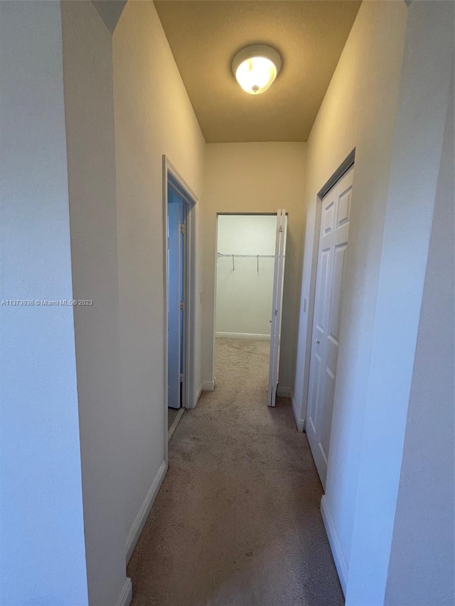 10072 NW 87th Ter
