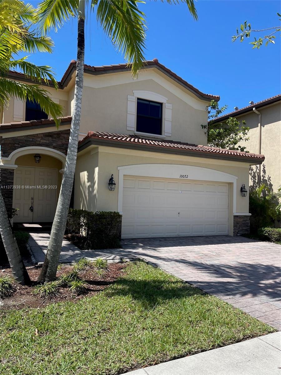 10072 NW 87th Ter