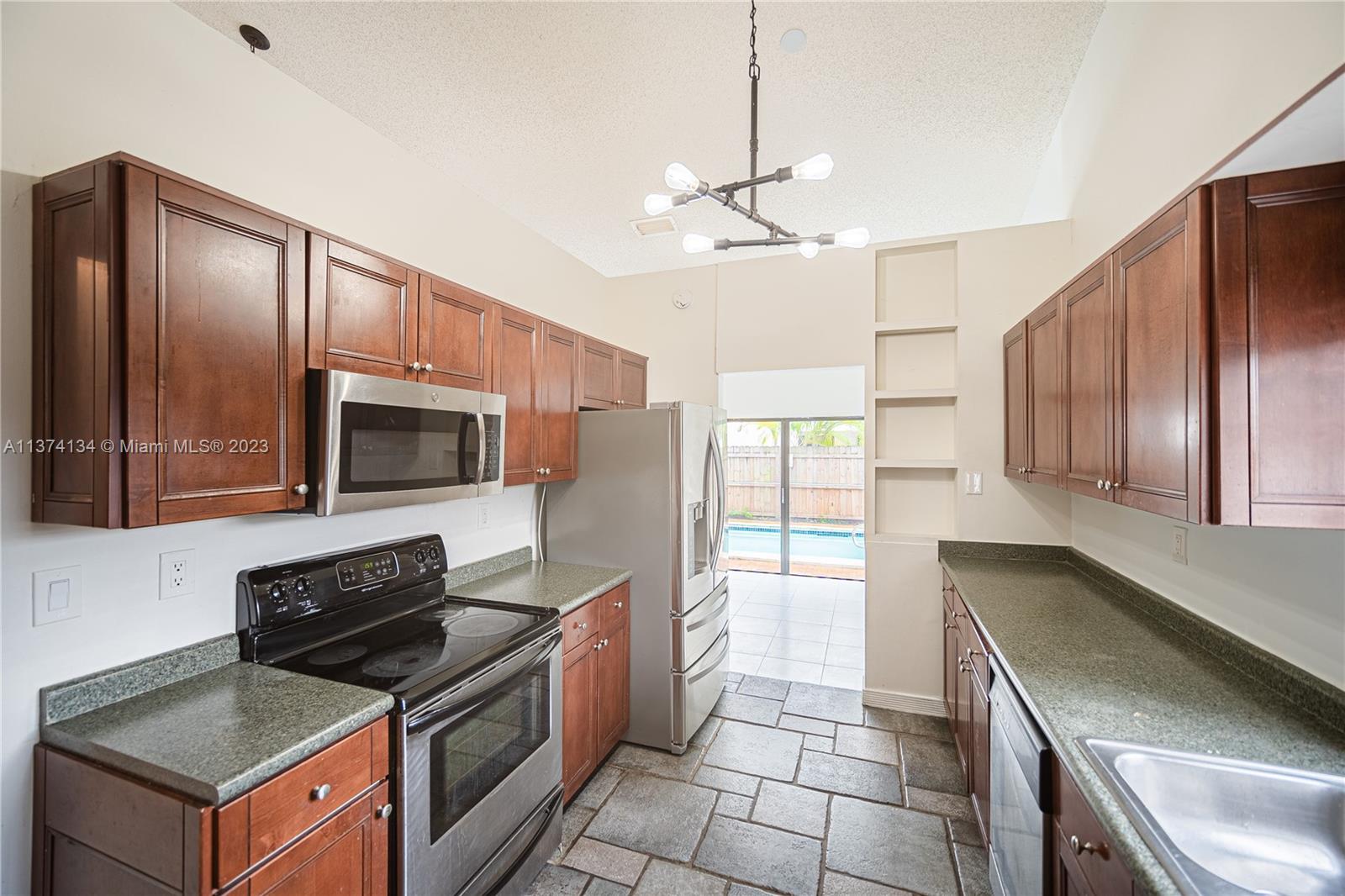 11818 SW 92nd Ter # 11818