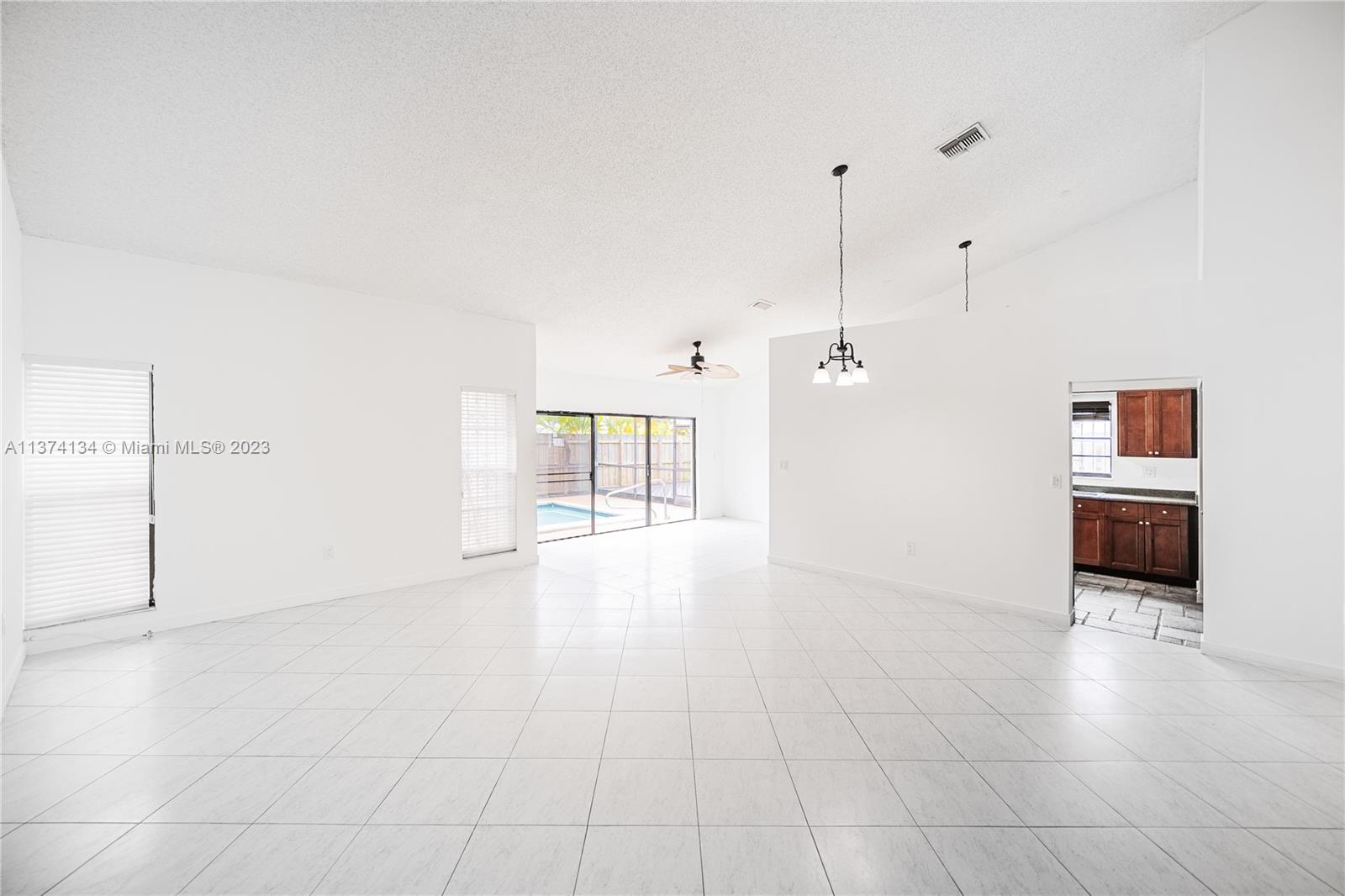 11818 SW 92nd Ter # 11818
