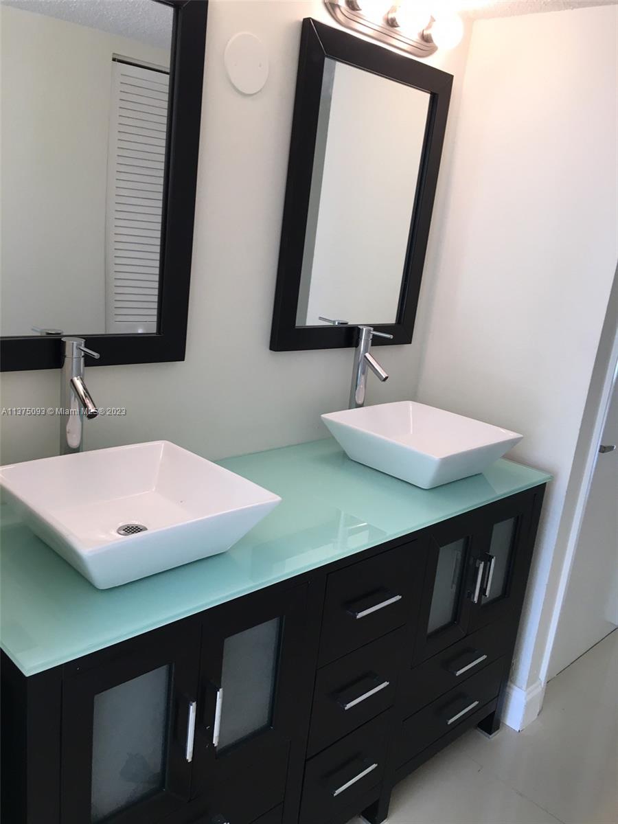 1450 Brickell Bay Dr # 311