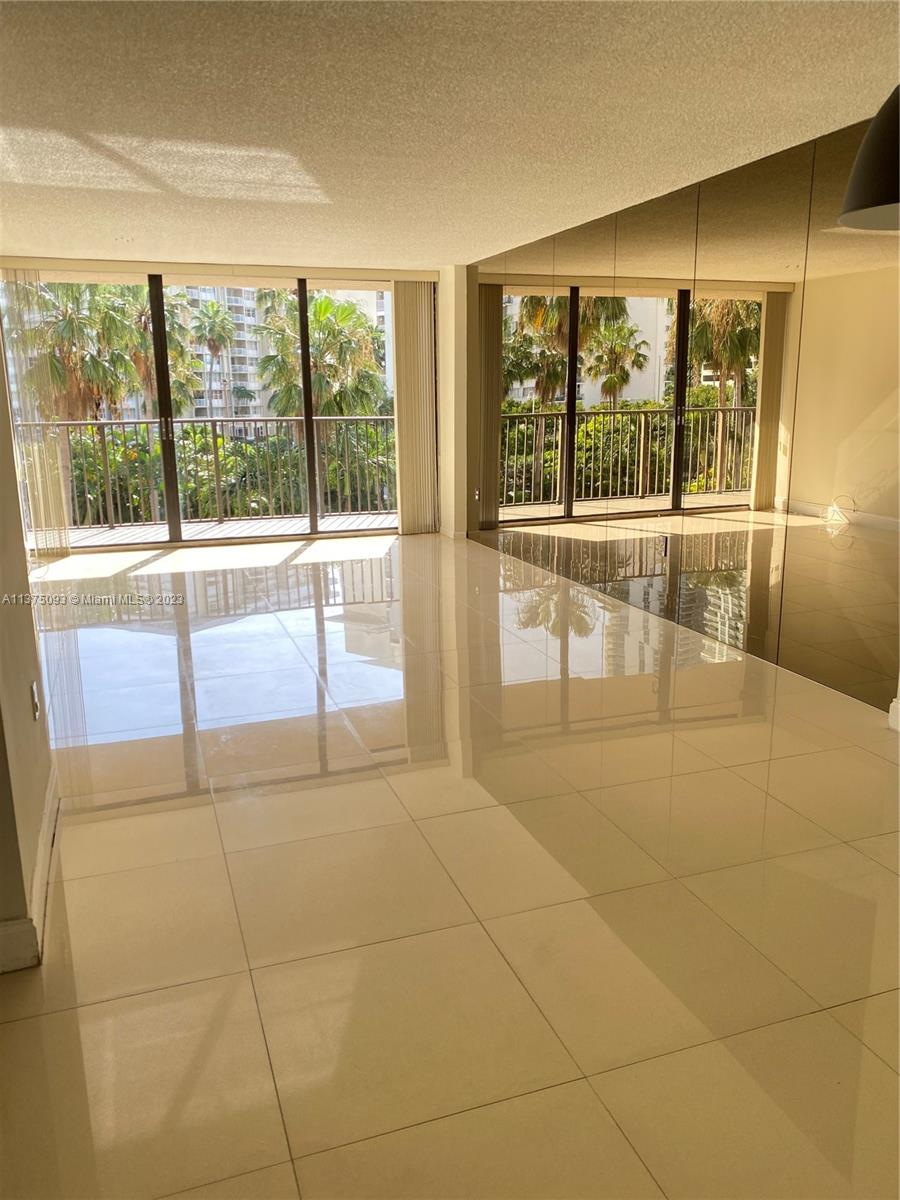 1450 Brickell Bay Dr # 311