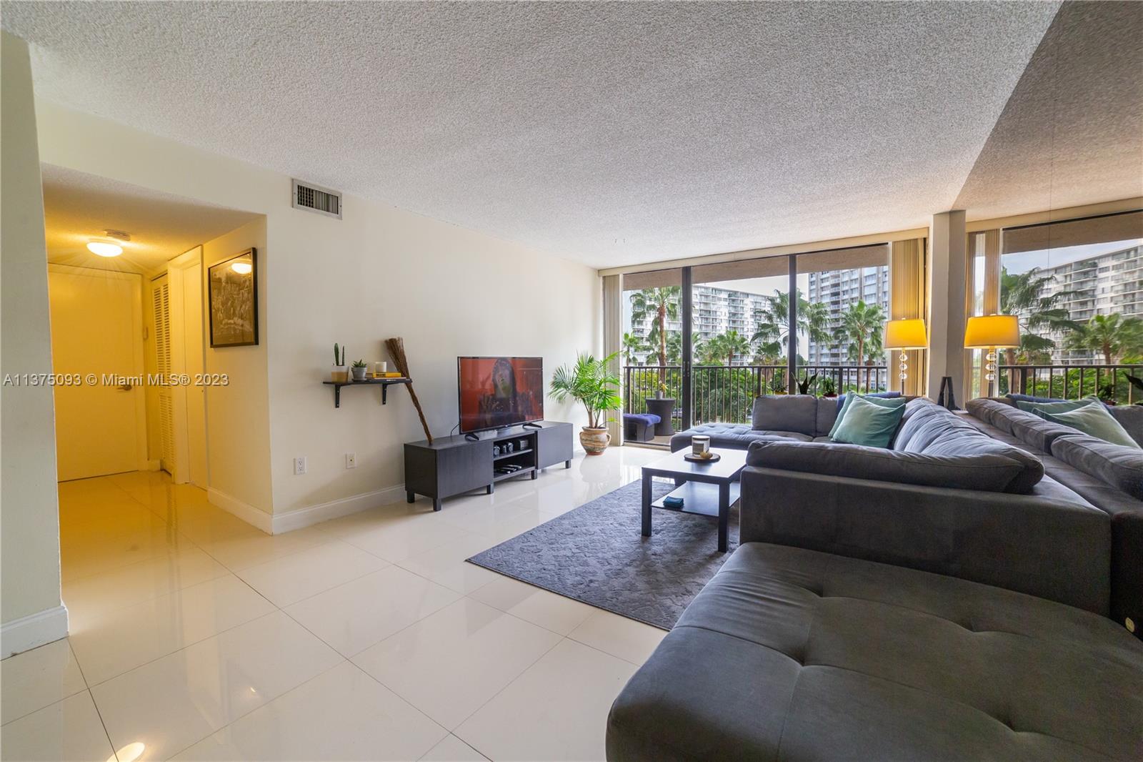 1450 Brickell Bay Dr # 311