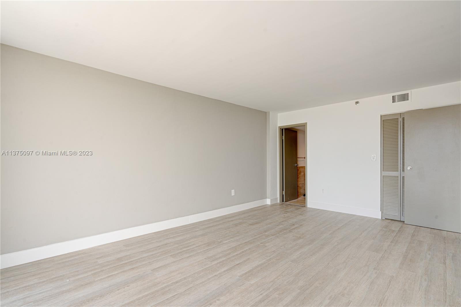 555 NE 15th St # 12H