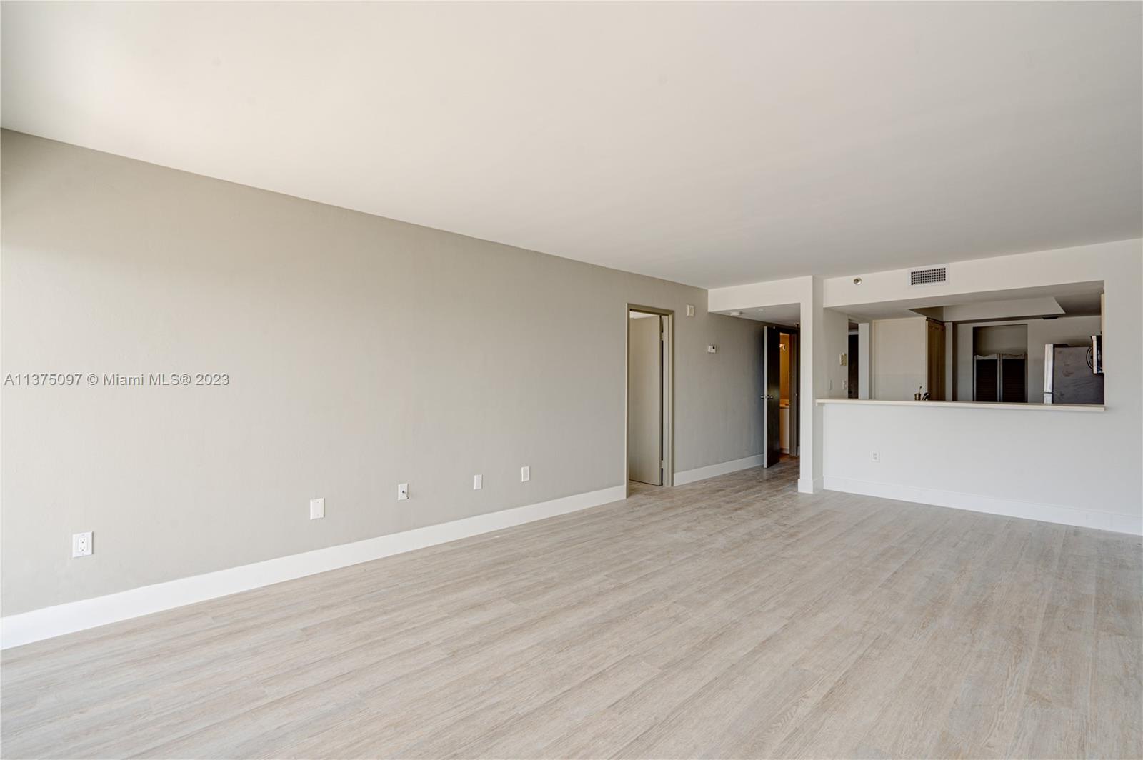 555 NE 15th St # 12H