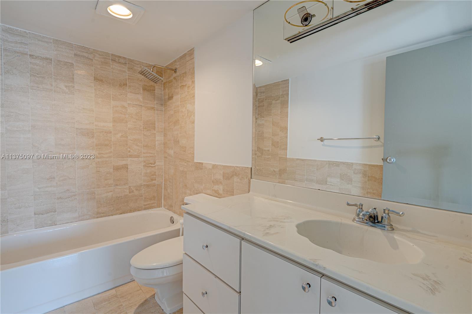 555 NE 15th St # 12H