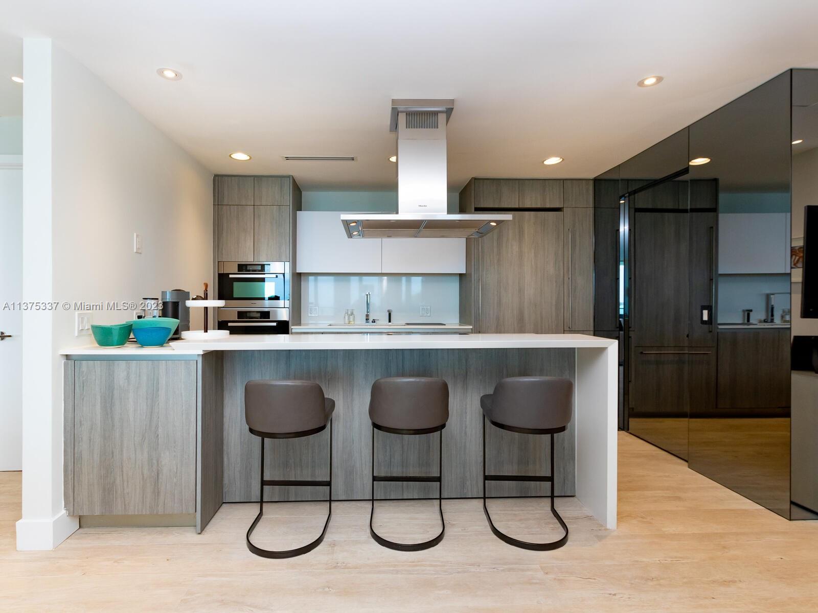 360 Ocean Dr # 304S
