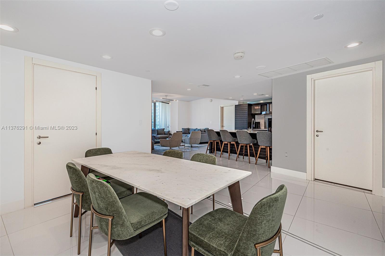 200 Biscayne Boulevard Way # 3608