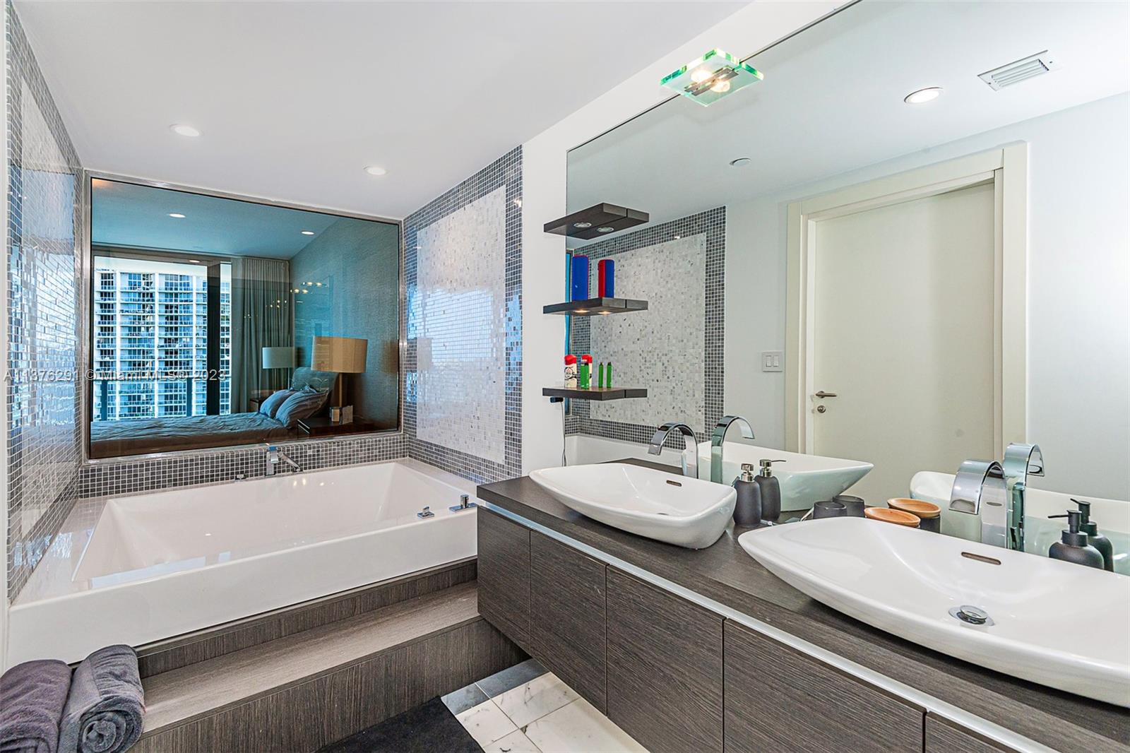 200 Biscayne Boulevard Way # 3608