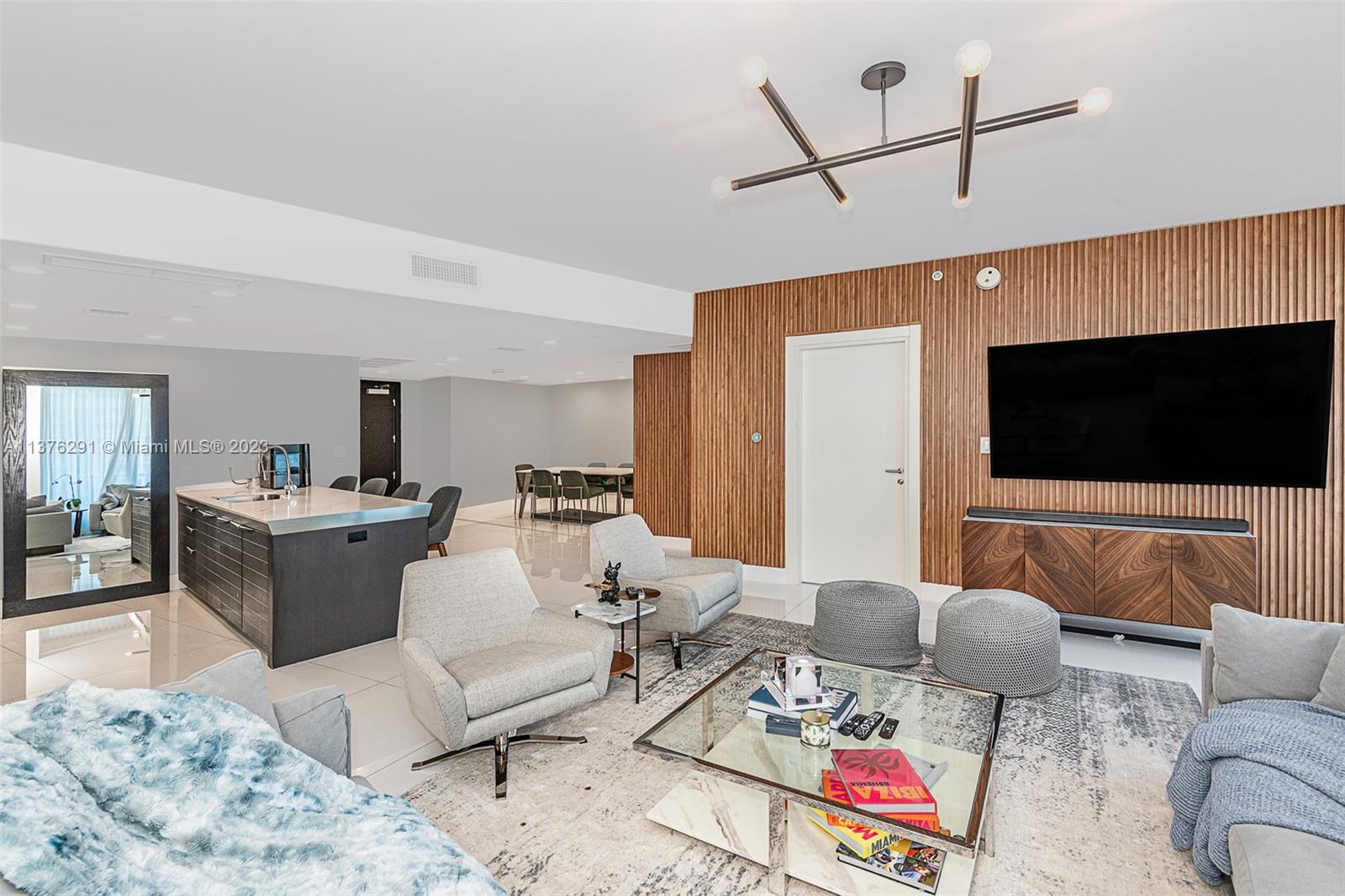 200 Biscayne Boulevard Way # 3608