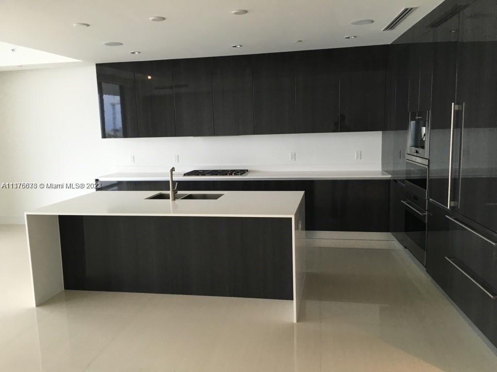 3300 NE 188 ST # 610