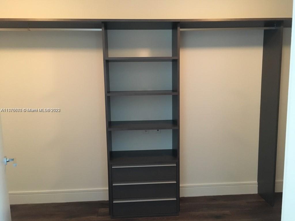 3300 NE 188 ST # 610