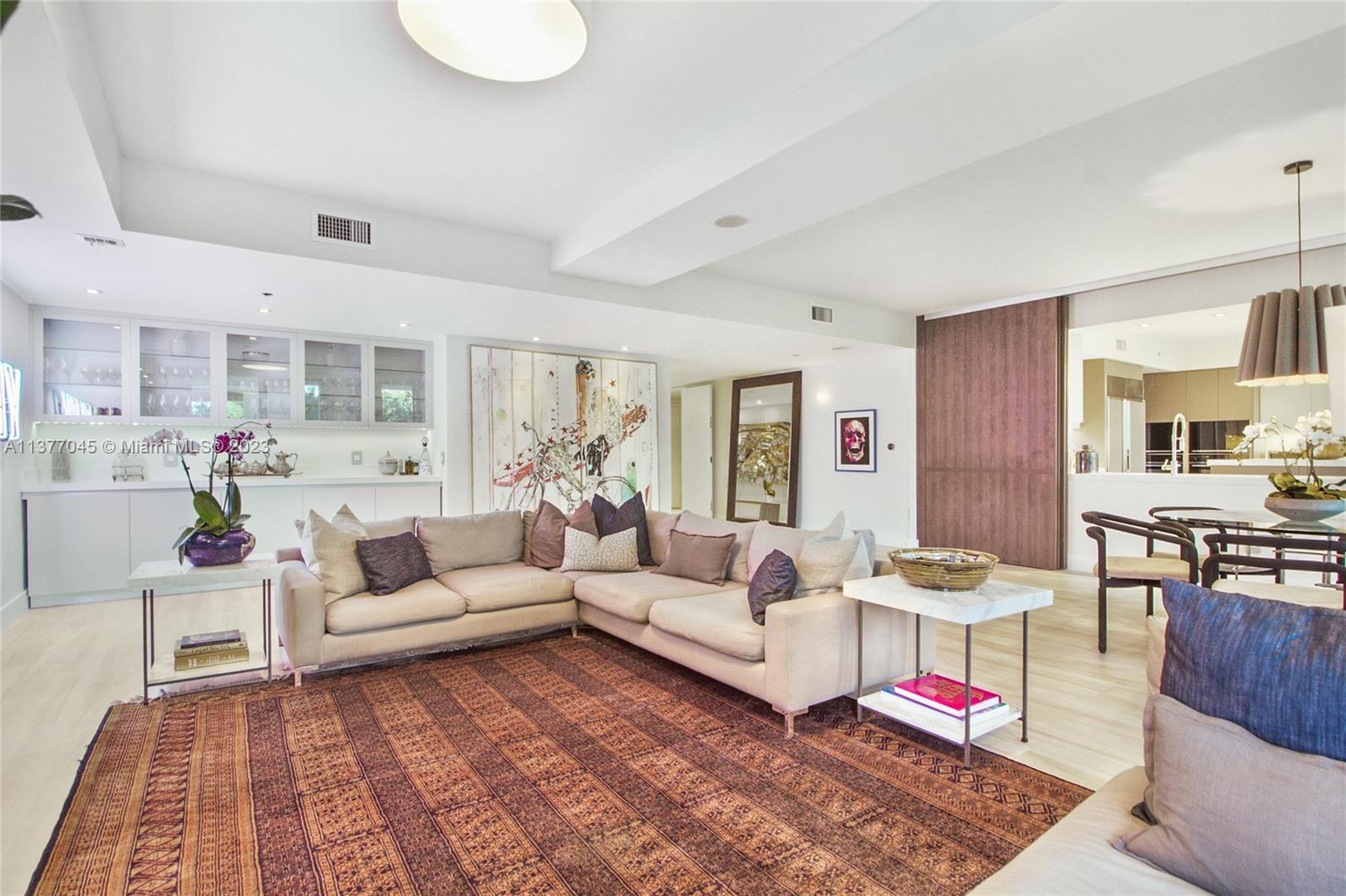 791 Crandon Blvd # 206