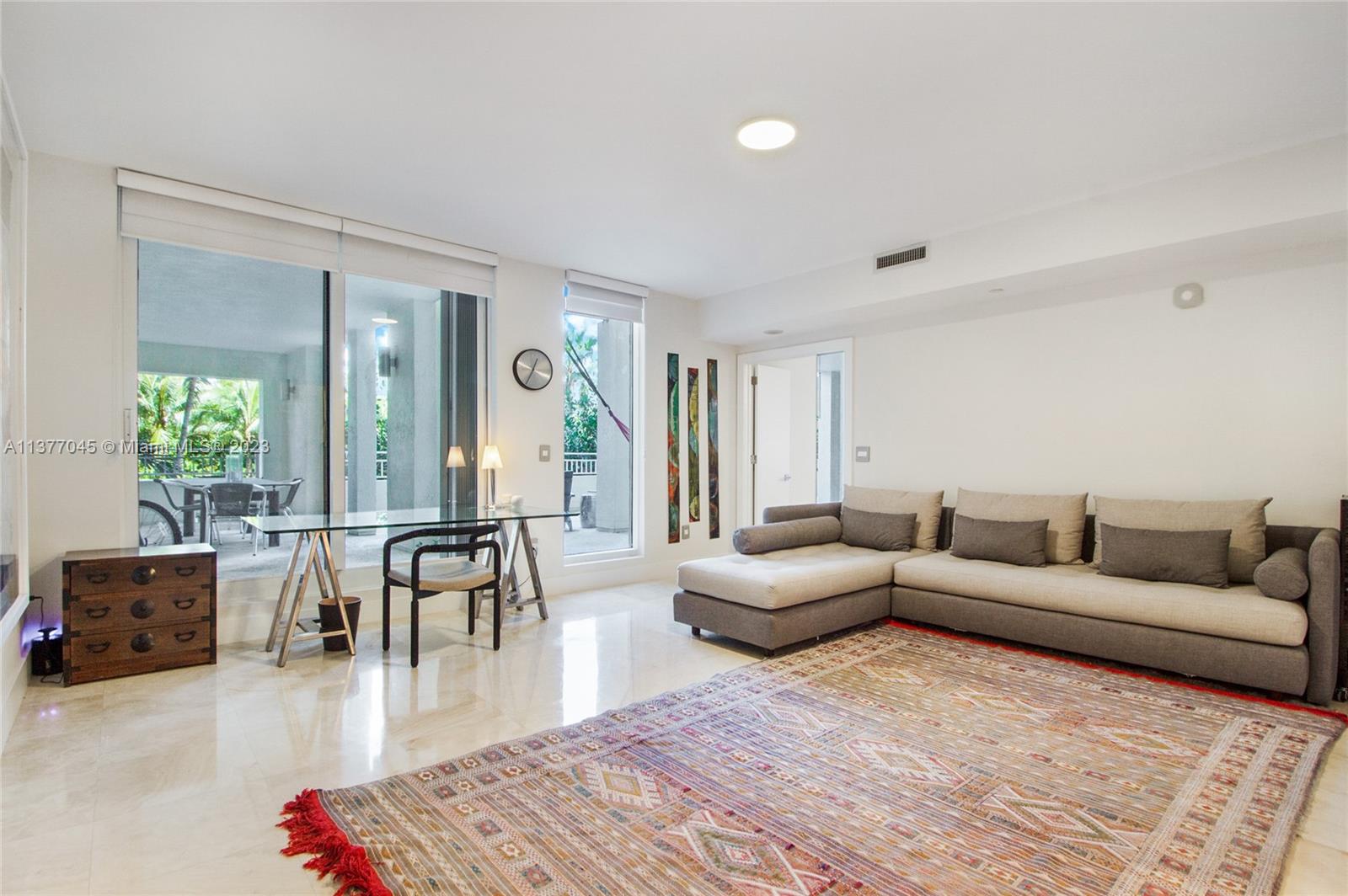 791 Crandon Blvd # 206