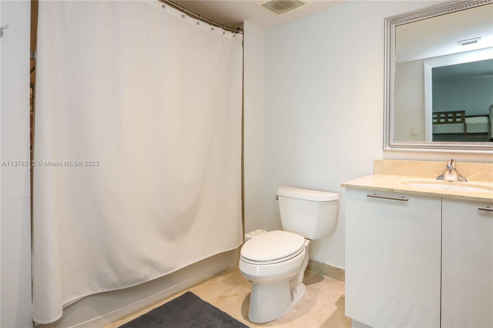1800 N Bayshore Dr # 1201