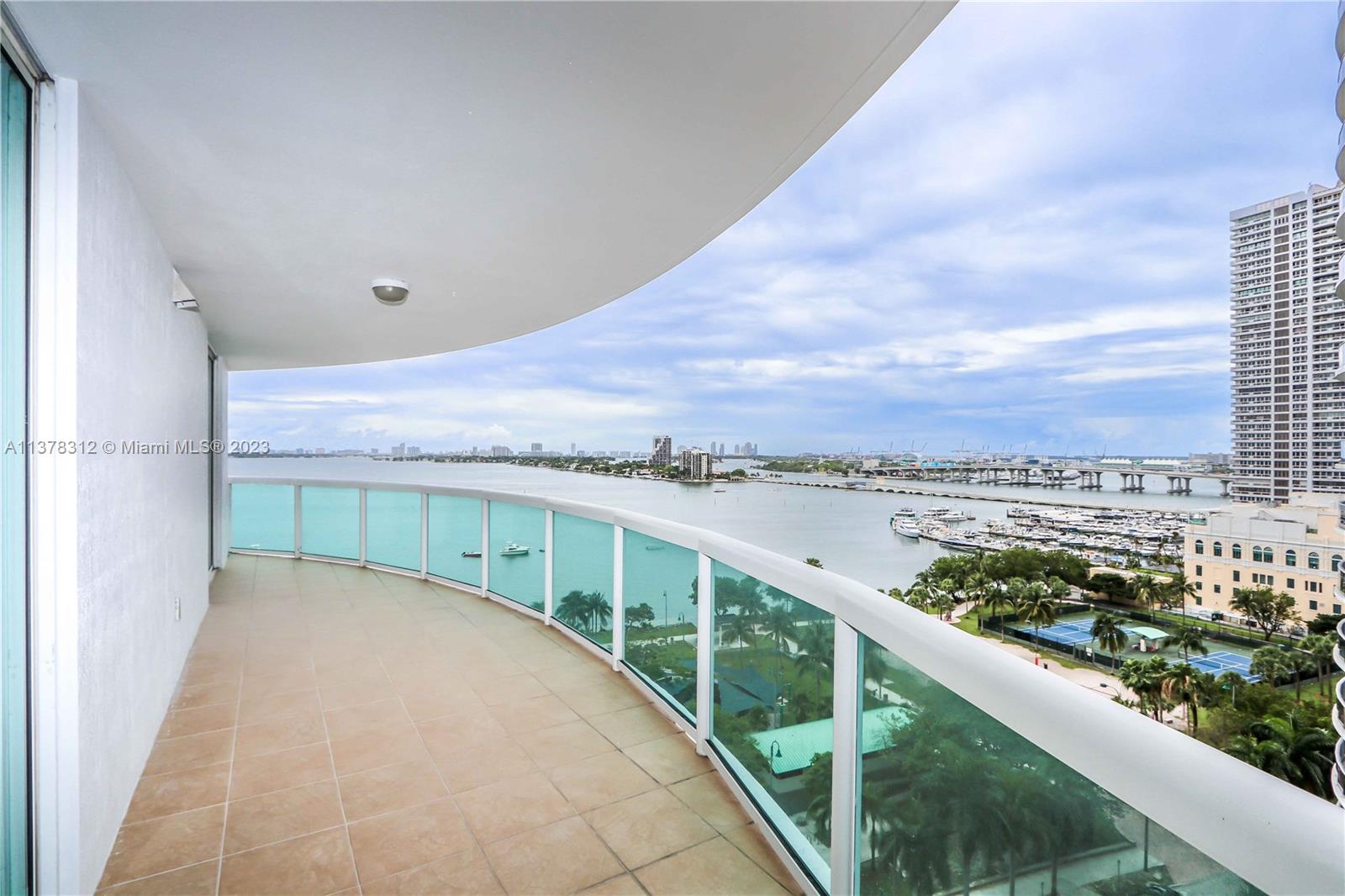 1800 N Bayshore Dr # 1201