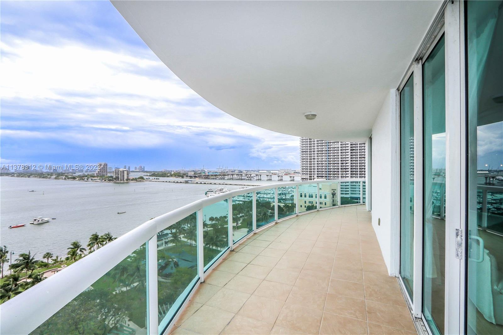 1800 N Bayshore Dr # 1201