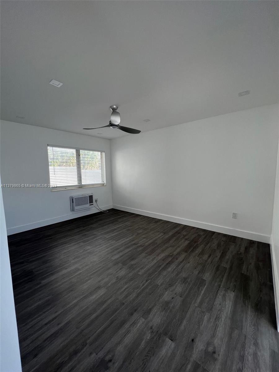 215 Zamora Ave # 8