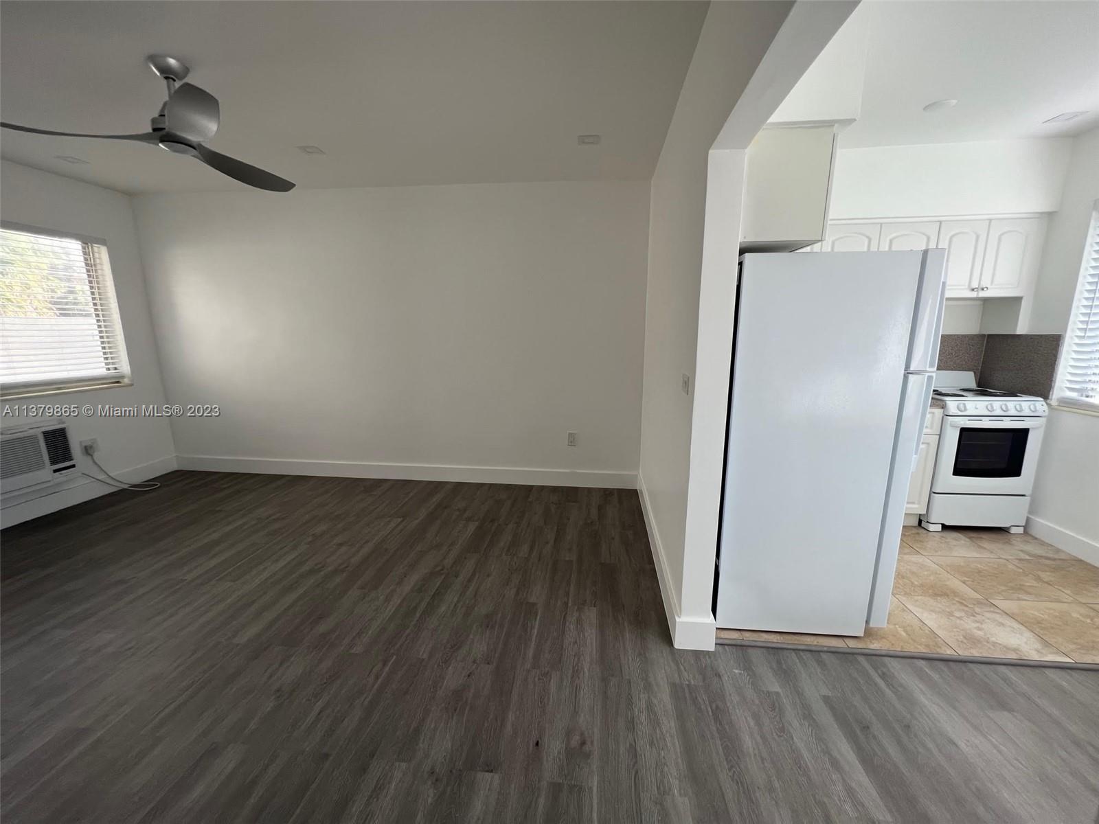 215 Zamora Ave # 8