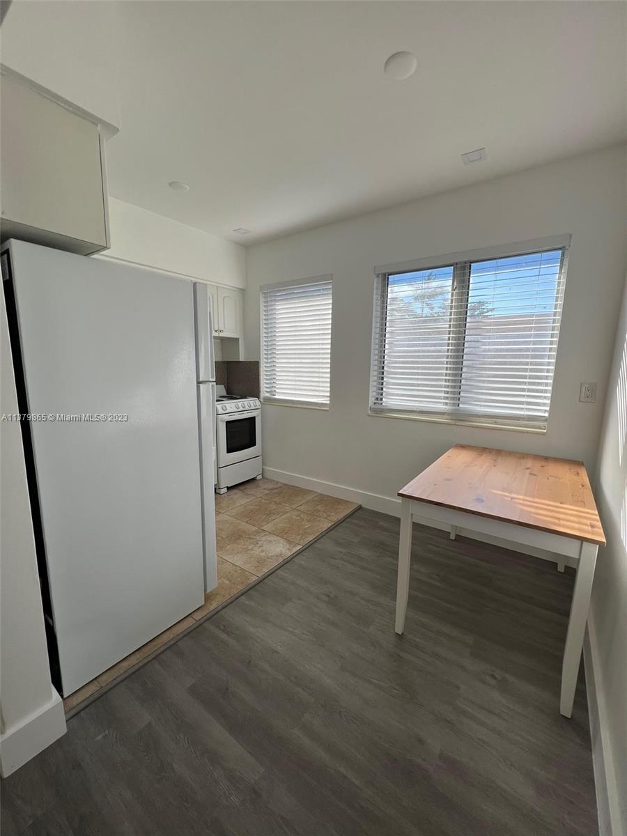 215 Zamora Ave # 8