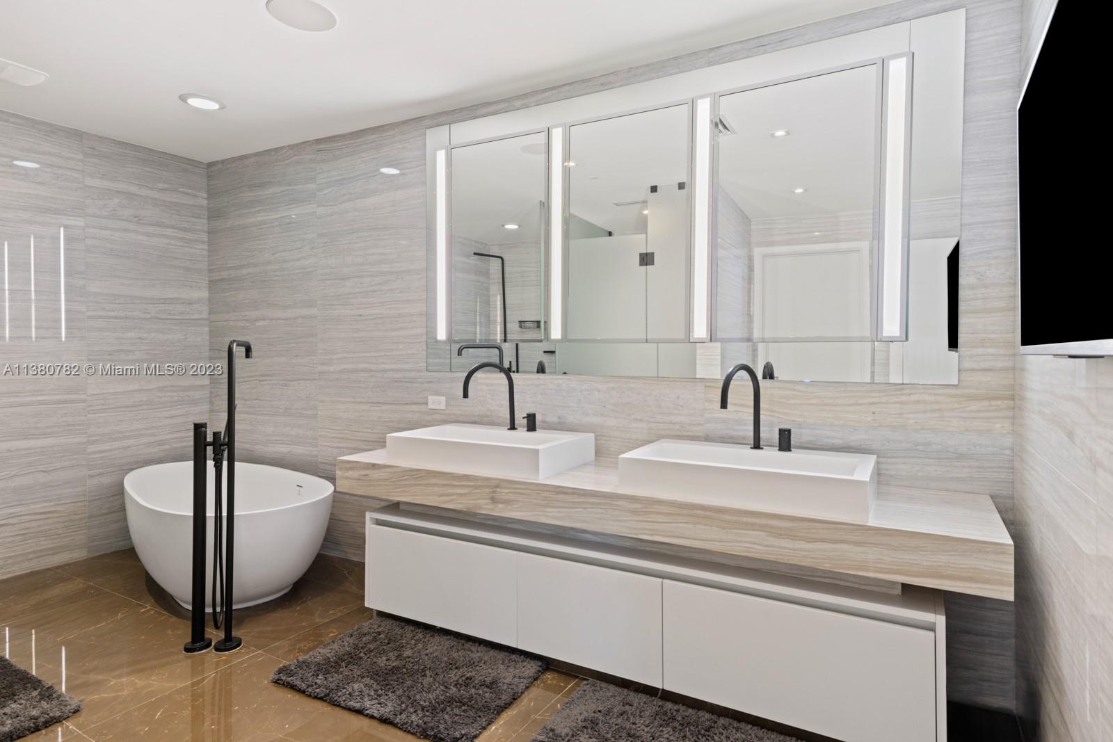 2200 N Ocean Blvd # S2201