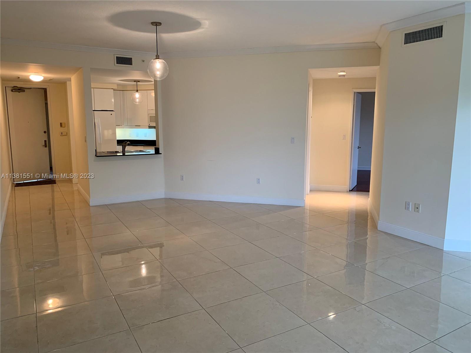 705 CRANDON BL # 406