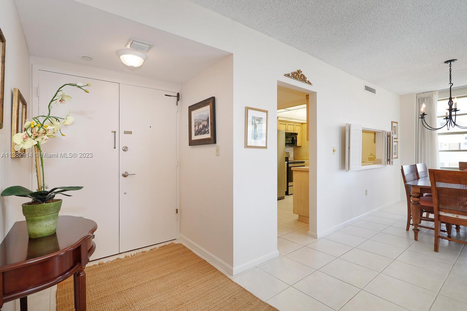 155 Ocean Lane Dr # 1009