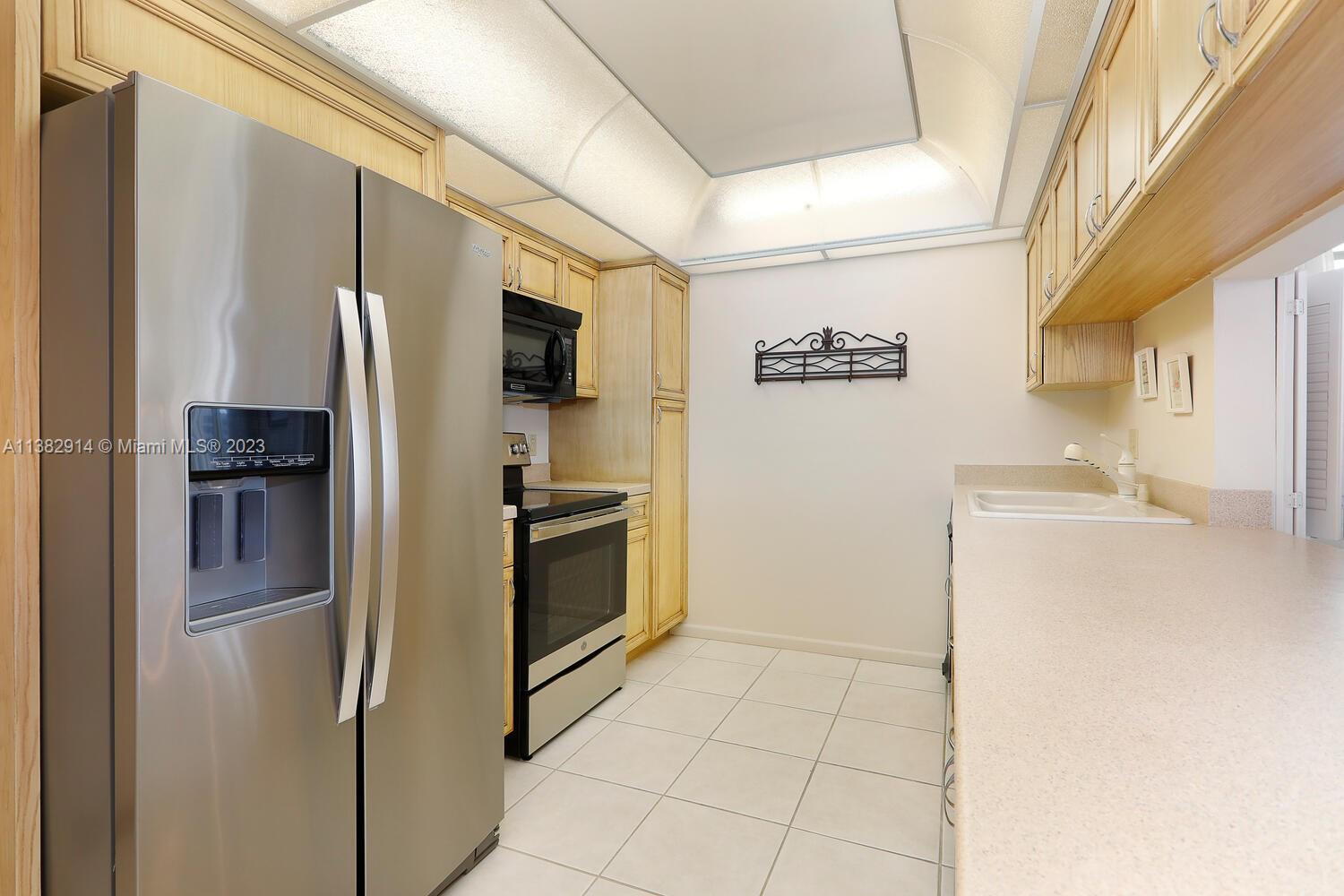 155 Ocean Lane Dr # 1009