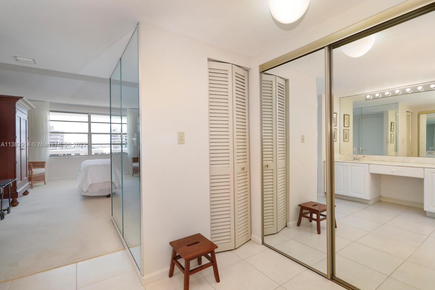 155 Ocean Lane Dr # 1009