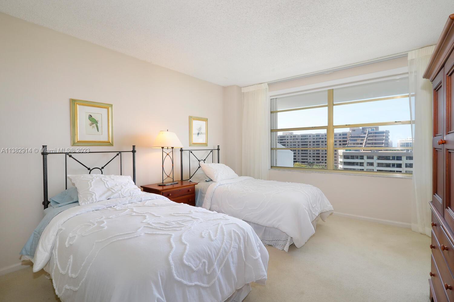 155 Ocean Lane Dr # 1009
