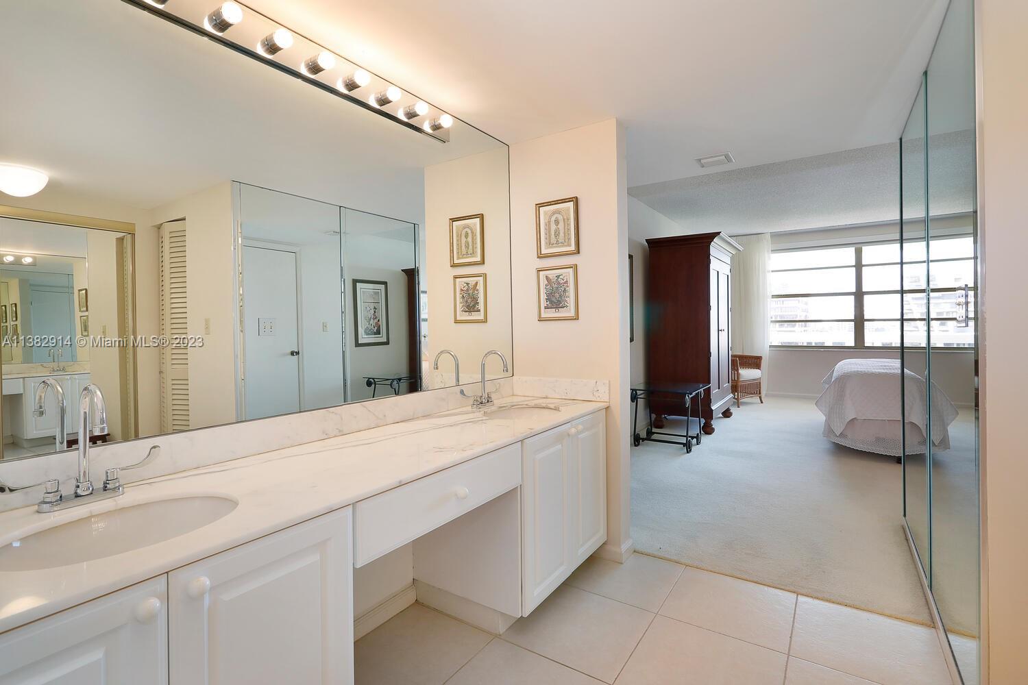 155 Ocean Lane Dr # 1009