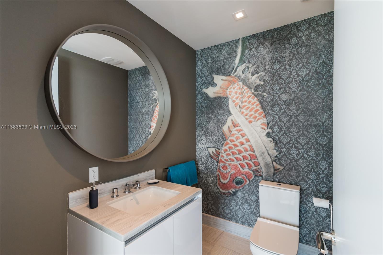 16901 Collins Ave # 4603