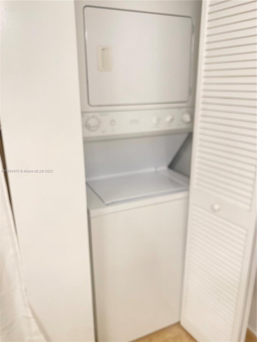 41 SE 5th St # 1112