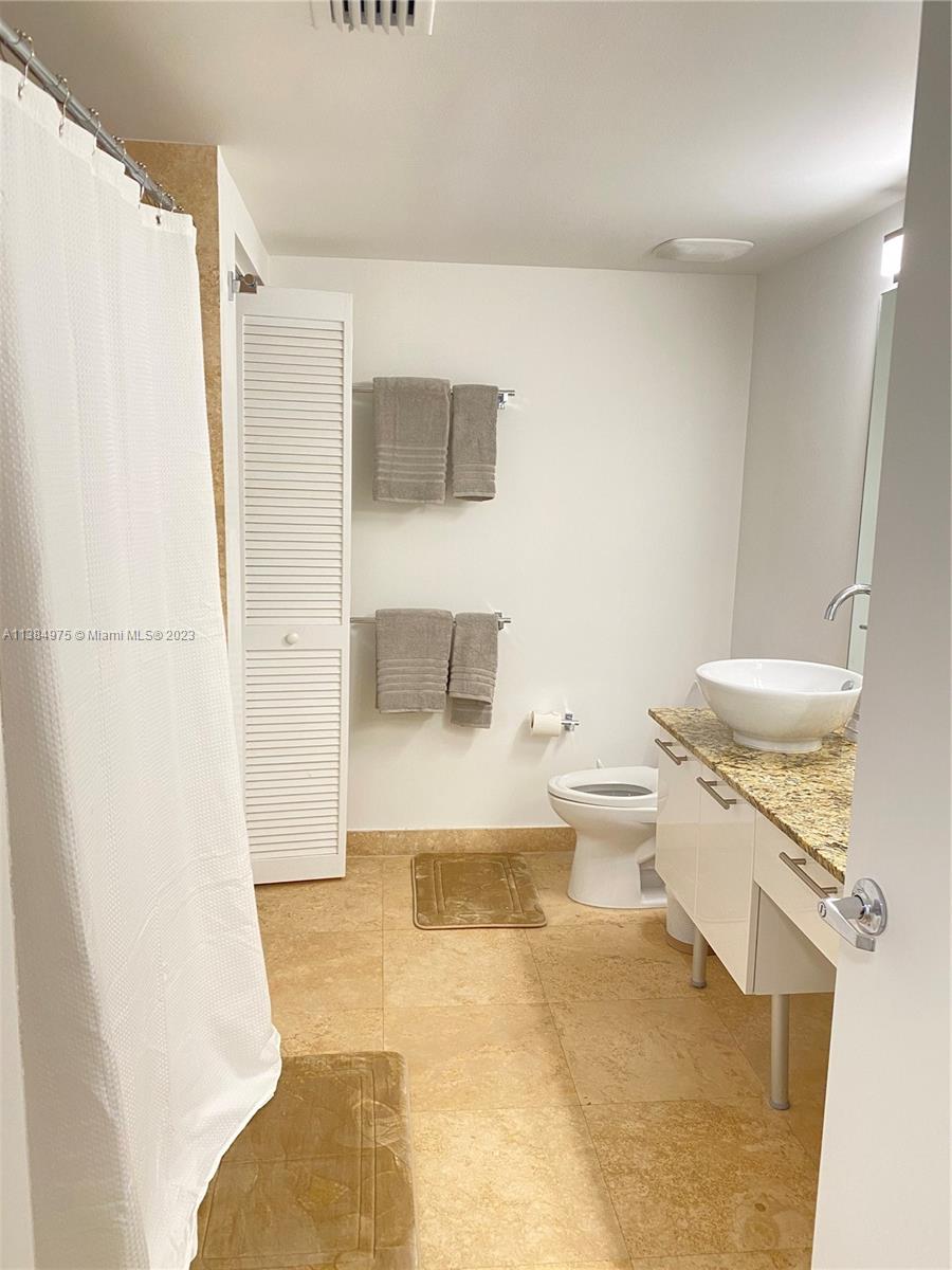 41 SE 5th St # 1112