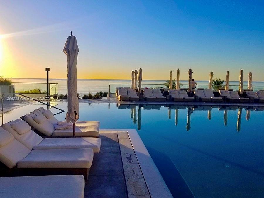 2301 Collins Ave # 1630