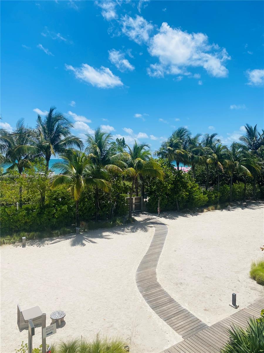 2301 Collins Ave # 1630