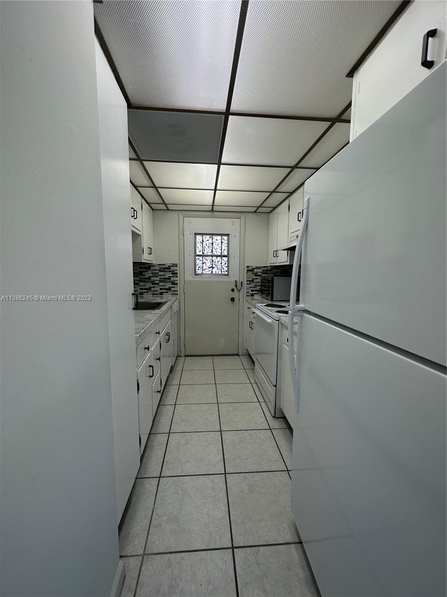 525 Coral Way # 405