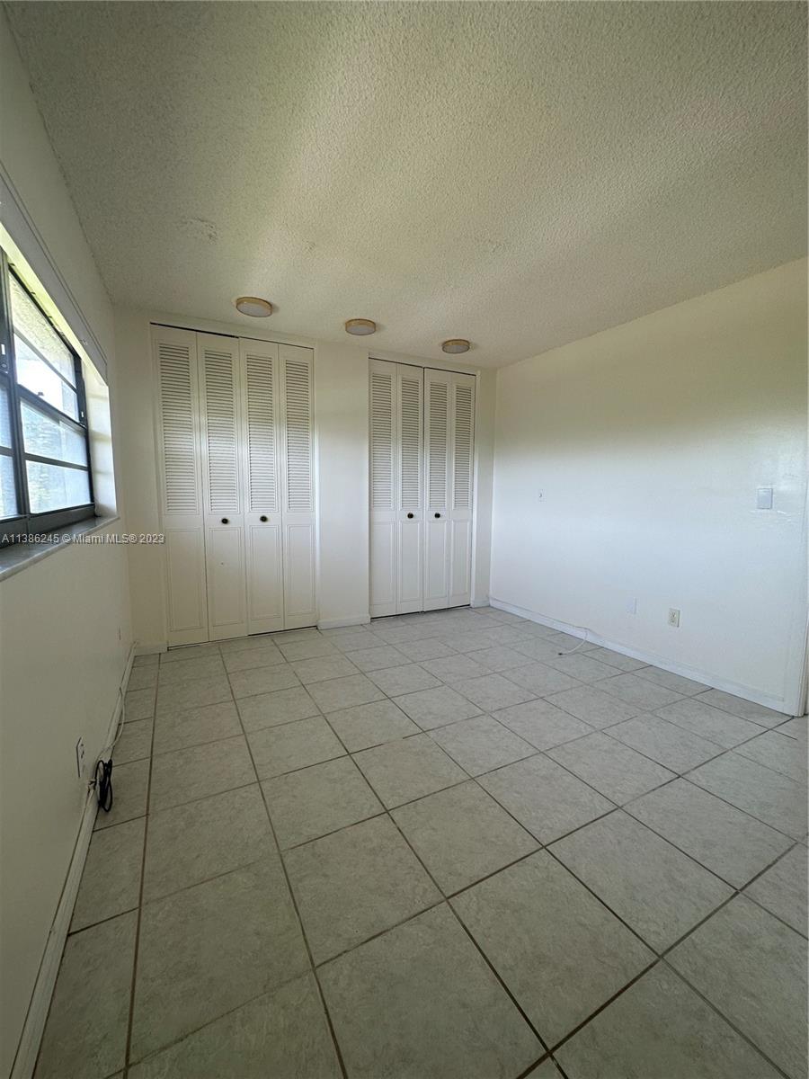 525 Coral Way # 405