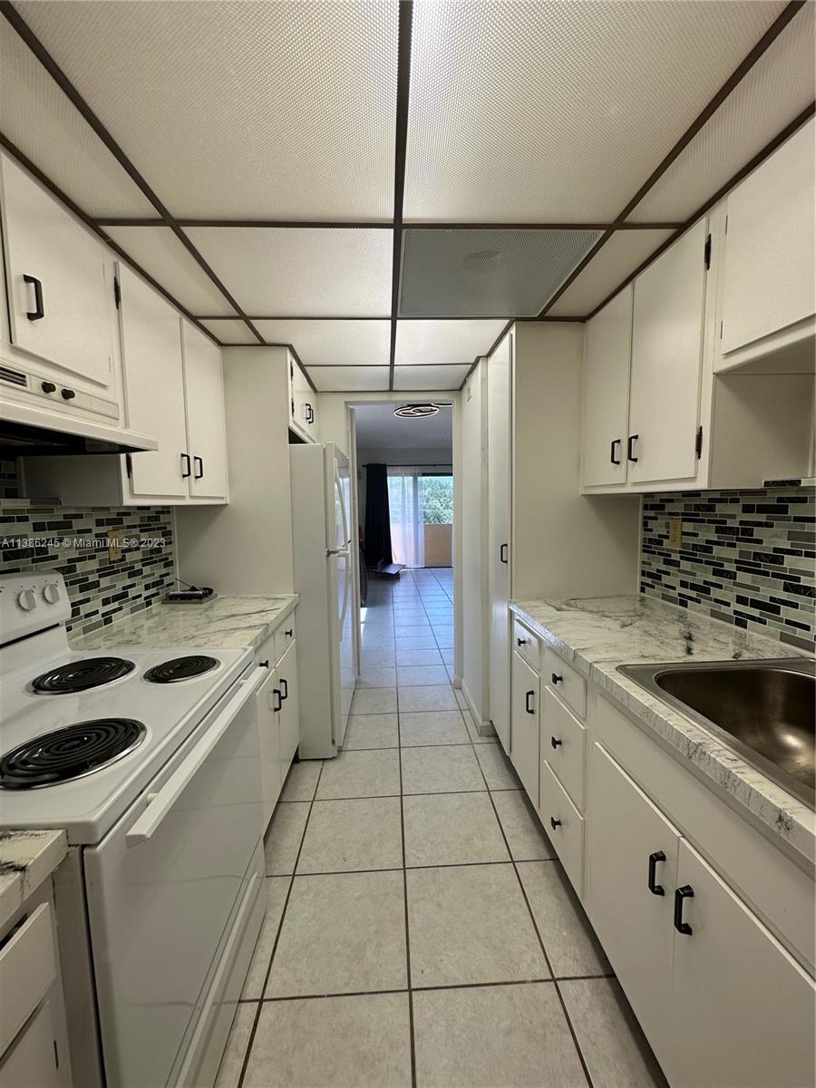525 Coral Way # 405