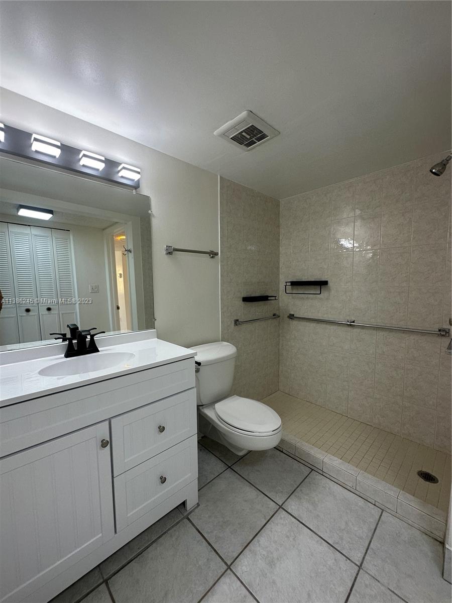 525 Coral Way # 405