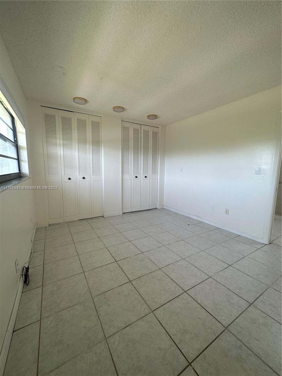 525 Coral Way # 405