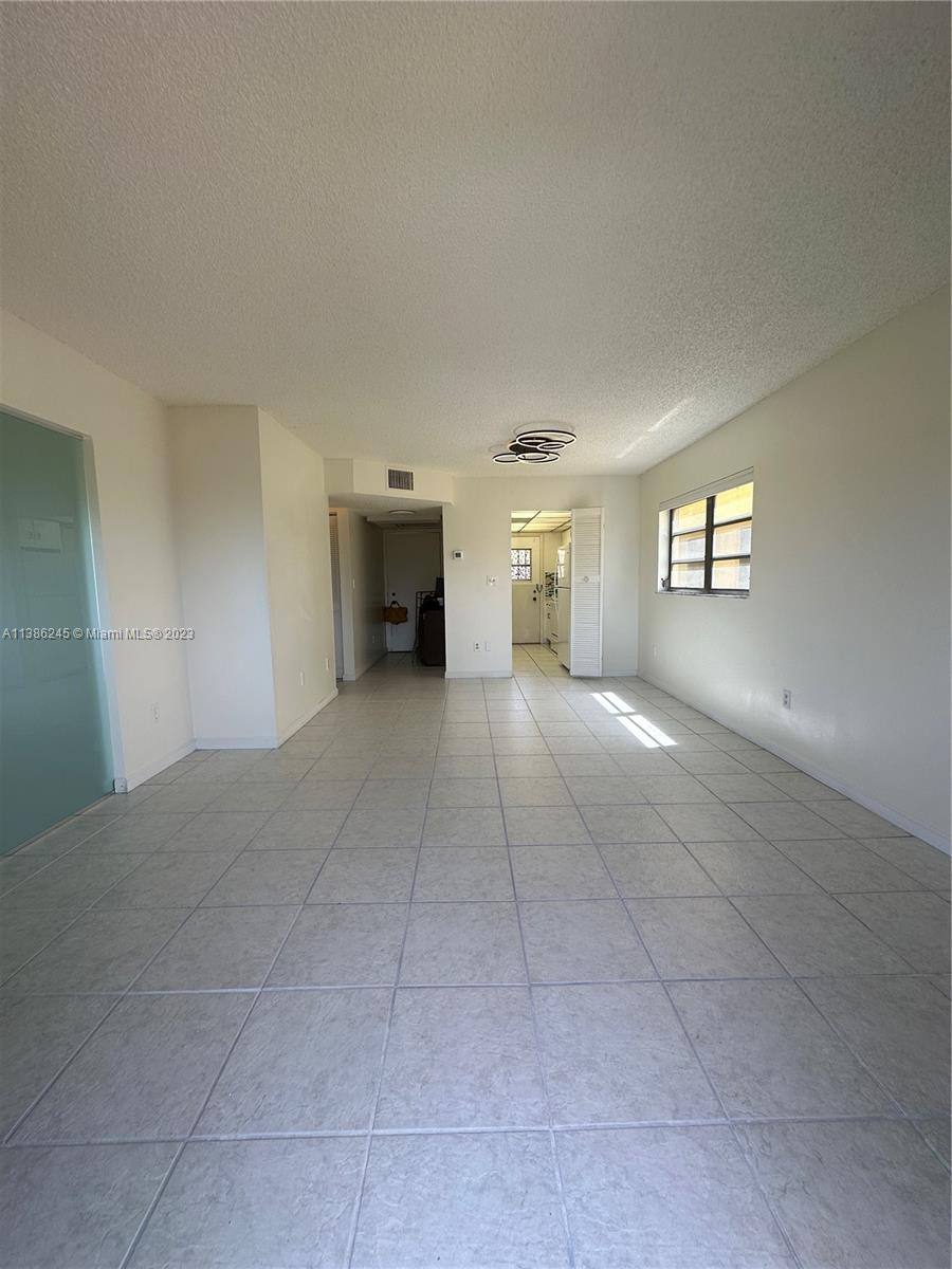525 Coral Way # 405